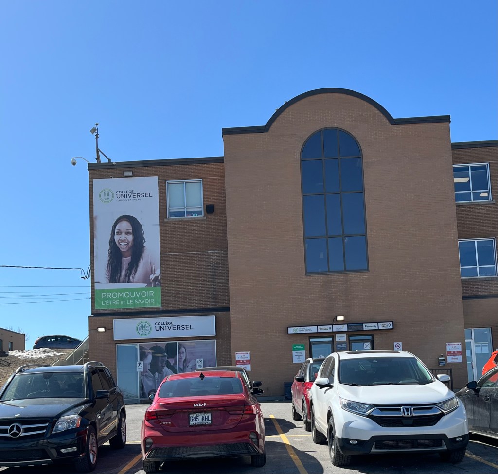 Le collège universel, un endroit où cet enseignant a su s'épanouir.
Source : Eunice Ntela.